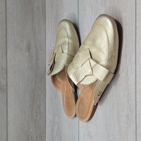 Born Women Leather Loafer Slip on flats shoes sz 9M - Picture 1 of 10